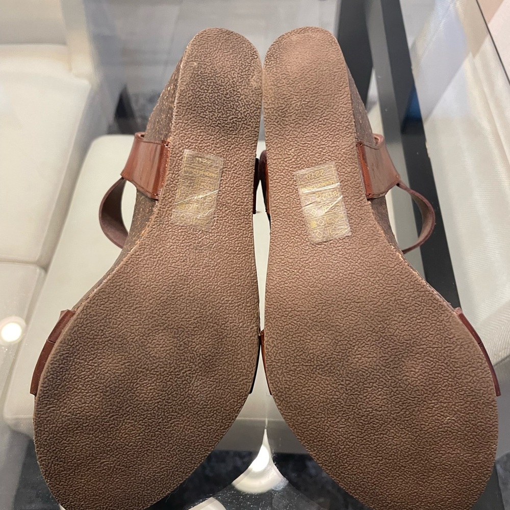 Malibu Tan Sandals - Picture 3 of 3